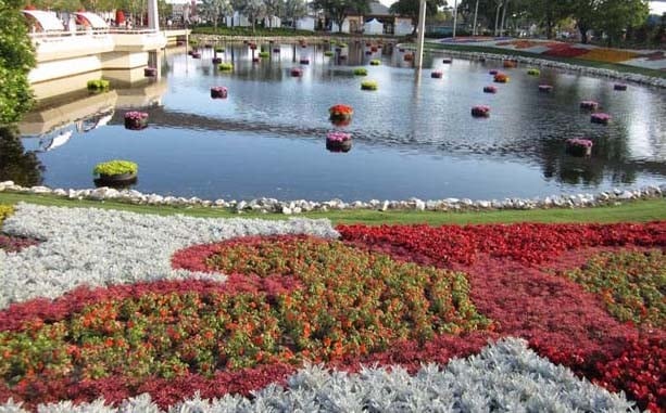 Disney’s 2013 Flower & Garden Festival | Disney Vacation Package