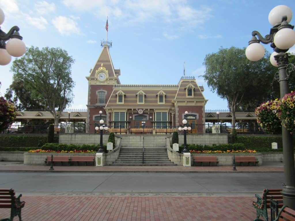 Hotels with Free Disney Shuttle