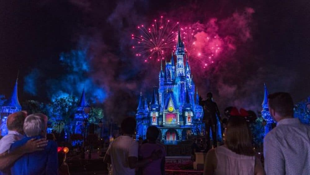 Fireworks & Nighttime Spectaculars Now at the Walt Disney World Resort