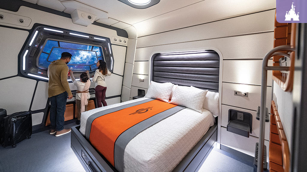 Star Wars Galactic Starcruiser Cabin
