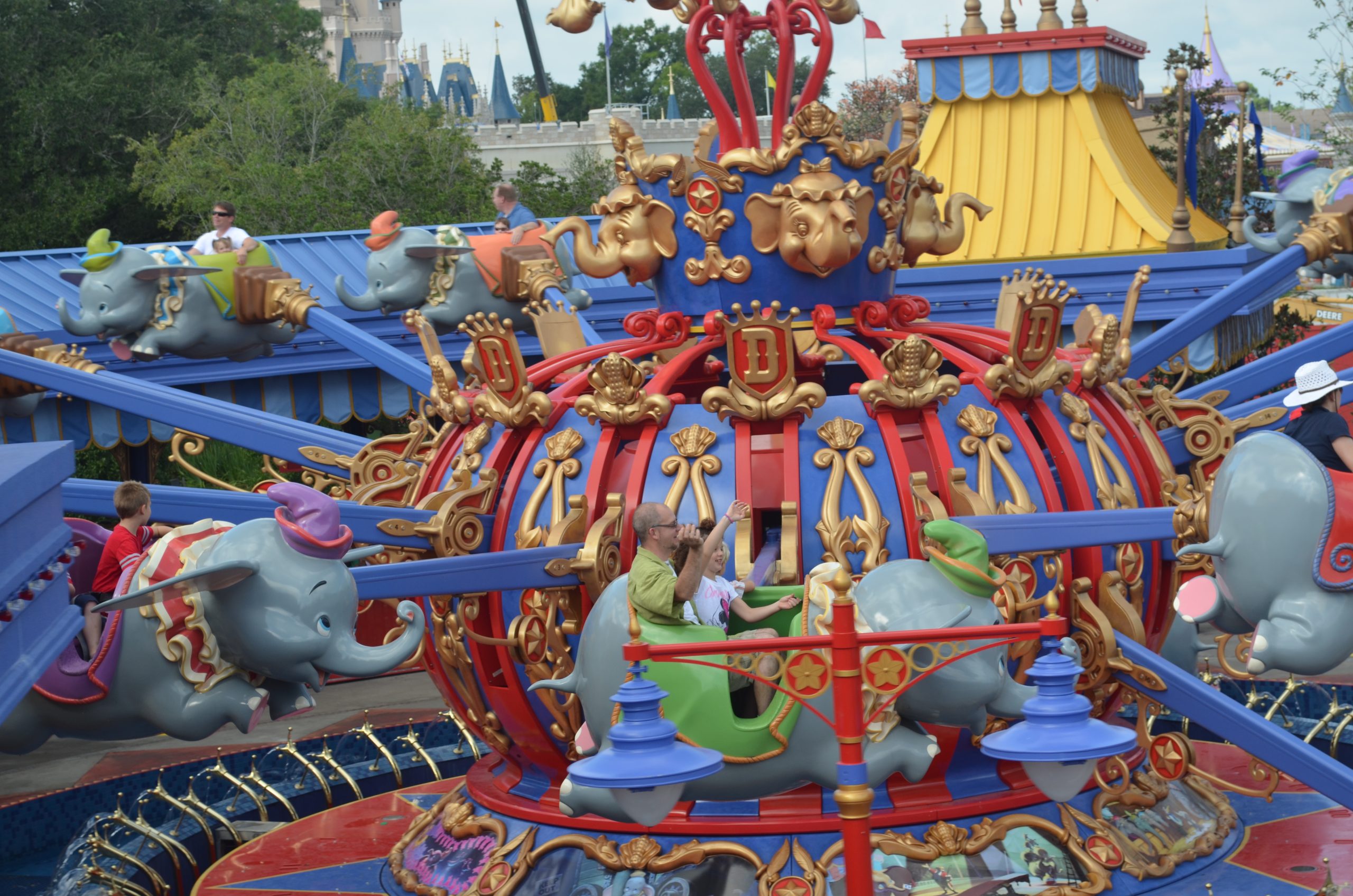 Disney Dumbo ride