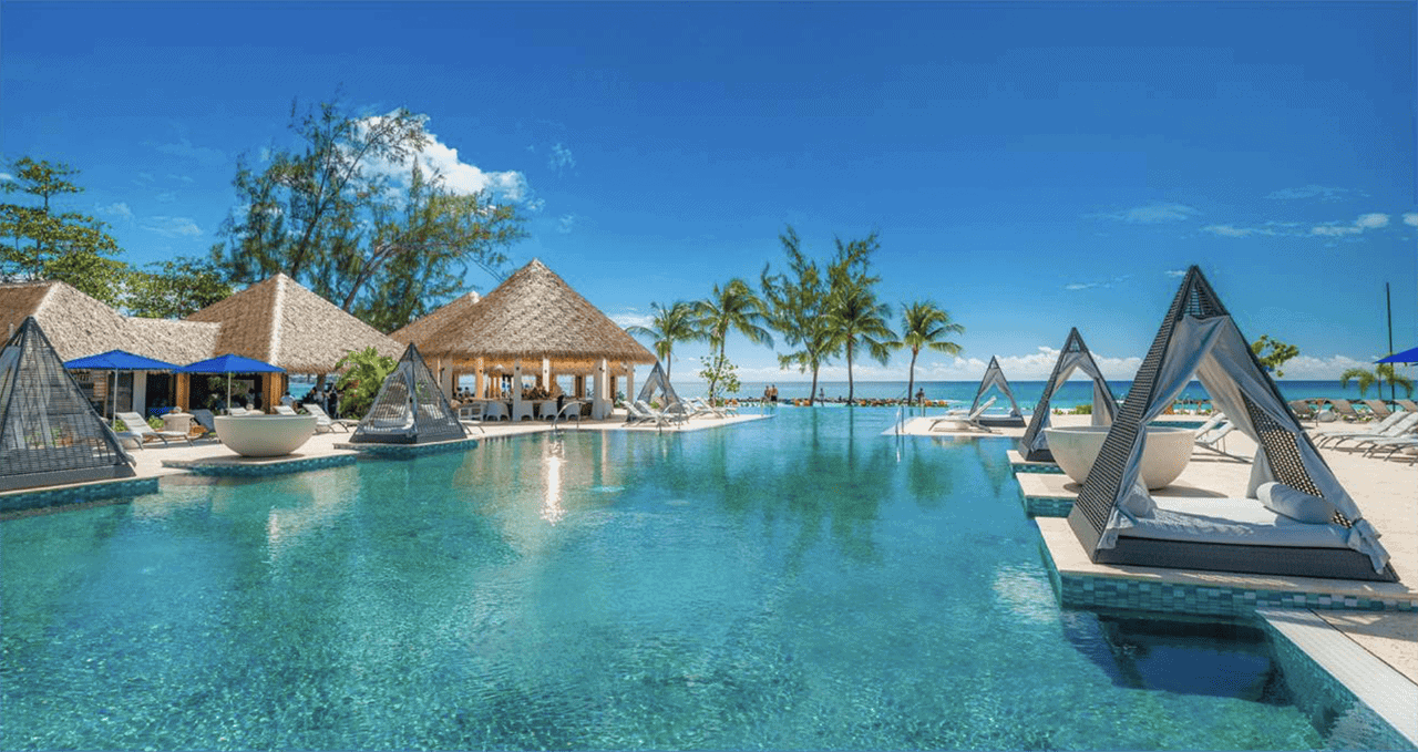 Sandals Royal Bahamian swim up rooms in the Bahamas