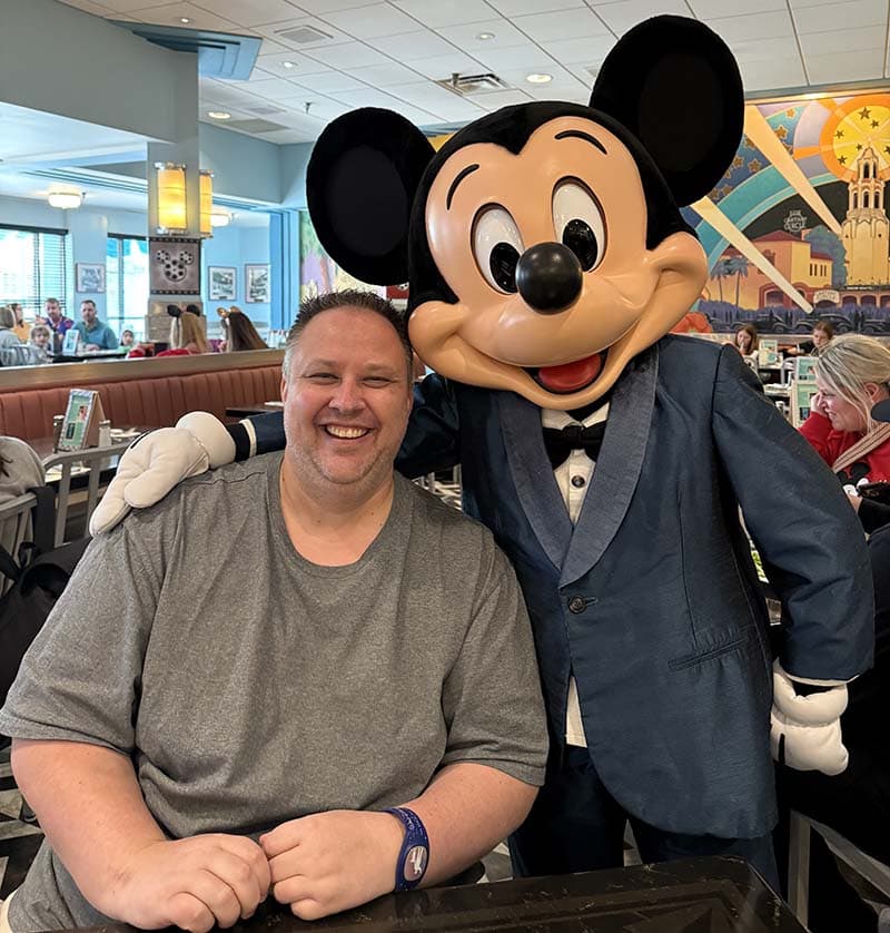 Jordan Gage Pixie Vacations Travel agent