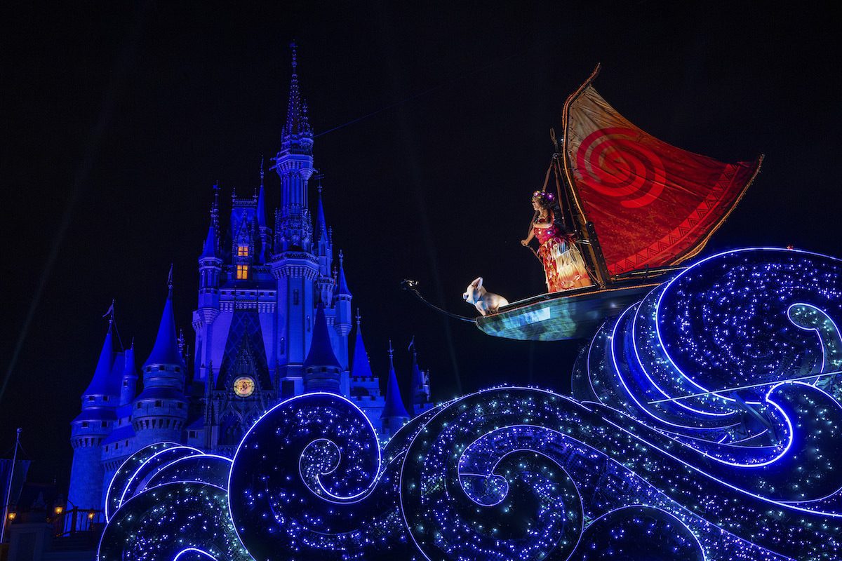 Disney Starlight Parade tips